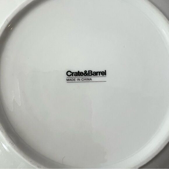 Crate & Barrel Tomato 5 Piece Pasta Serving Bowl & 4 Individual Pasta Bowls - Picture 6 of 15